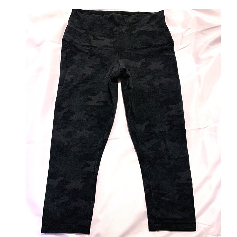 Lululemon Rare Camo Wunder Under Crop